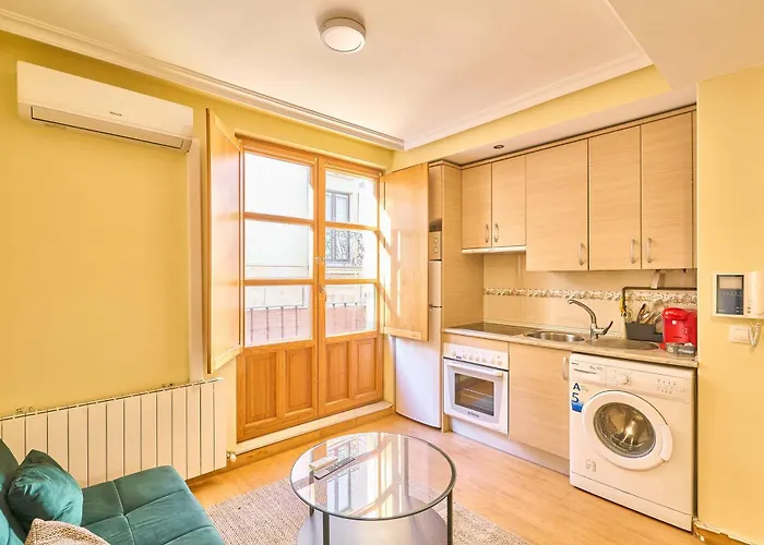 San Justo Apartment *